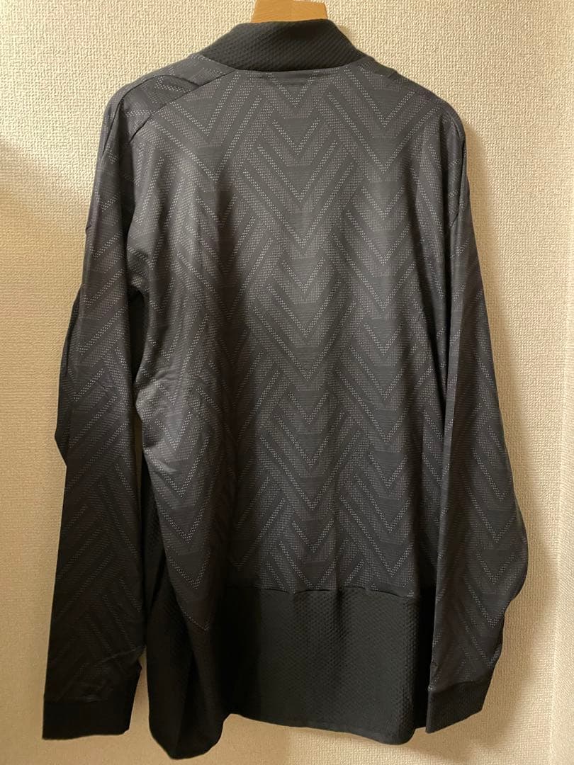 【新品未使用】ATHLETAアスレタ グラフィックトレーニングトップ