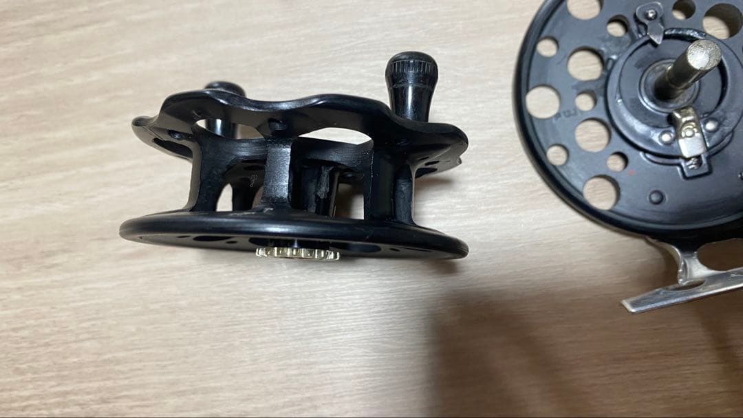フジリール 6穴デカ穴 FPR-25改 チヌ 富士工業ヘチ・落とし込みリール