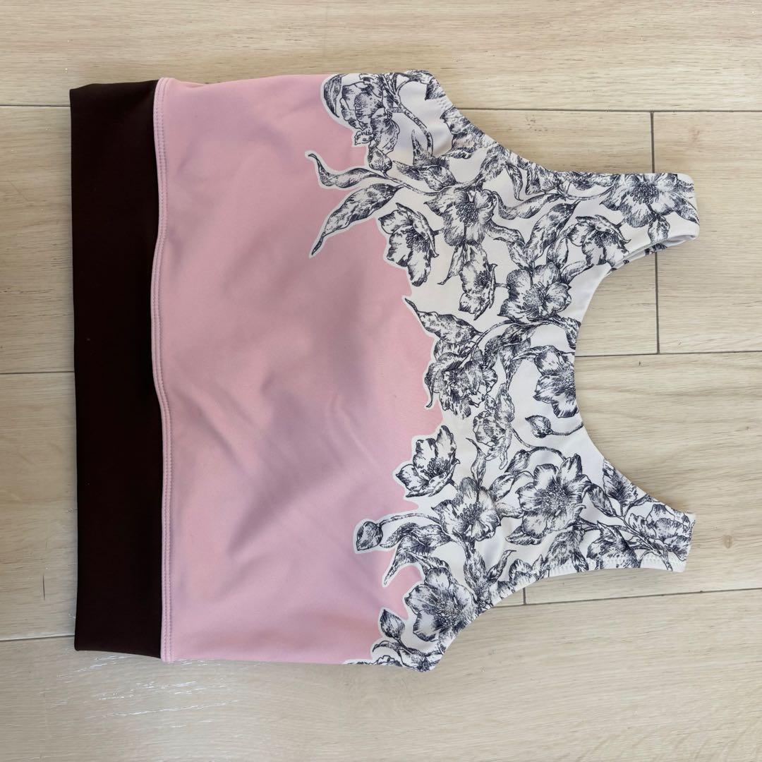 SAKURA ヨガウェア 上下セット S 花柄 定価22600円 美品
