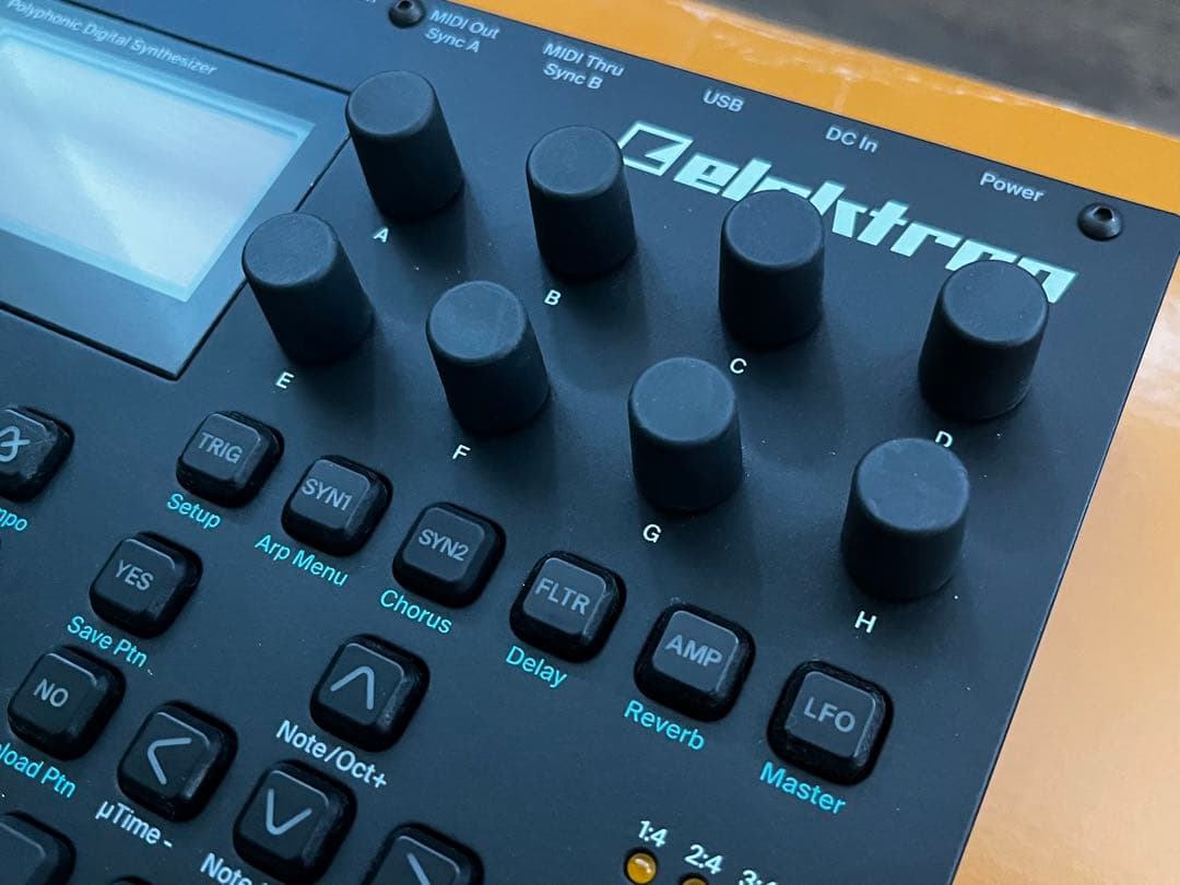 Elektron Digitone シンセサイザー 箱+有料プリセット8種付き