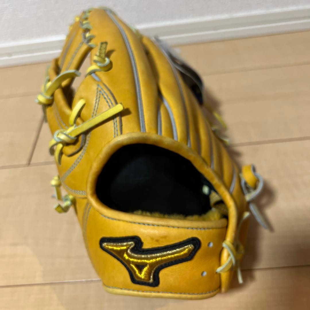 新品未使用　ミズノプロ　硬式　左投げ　外野手　型付け済み