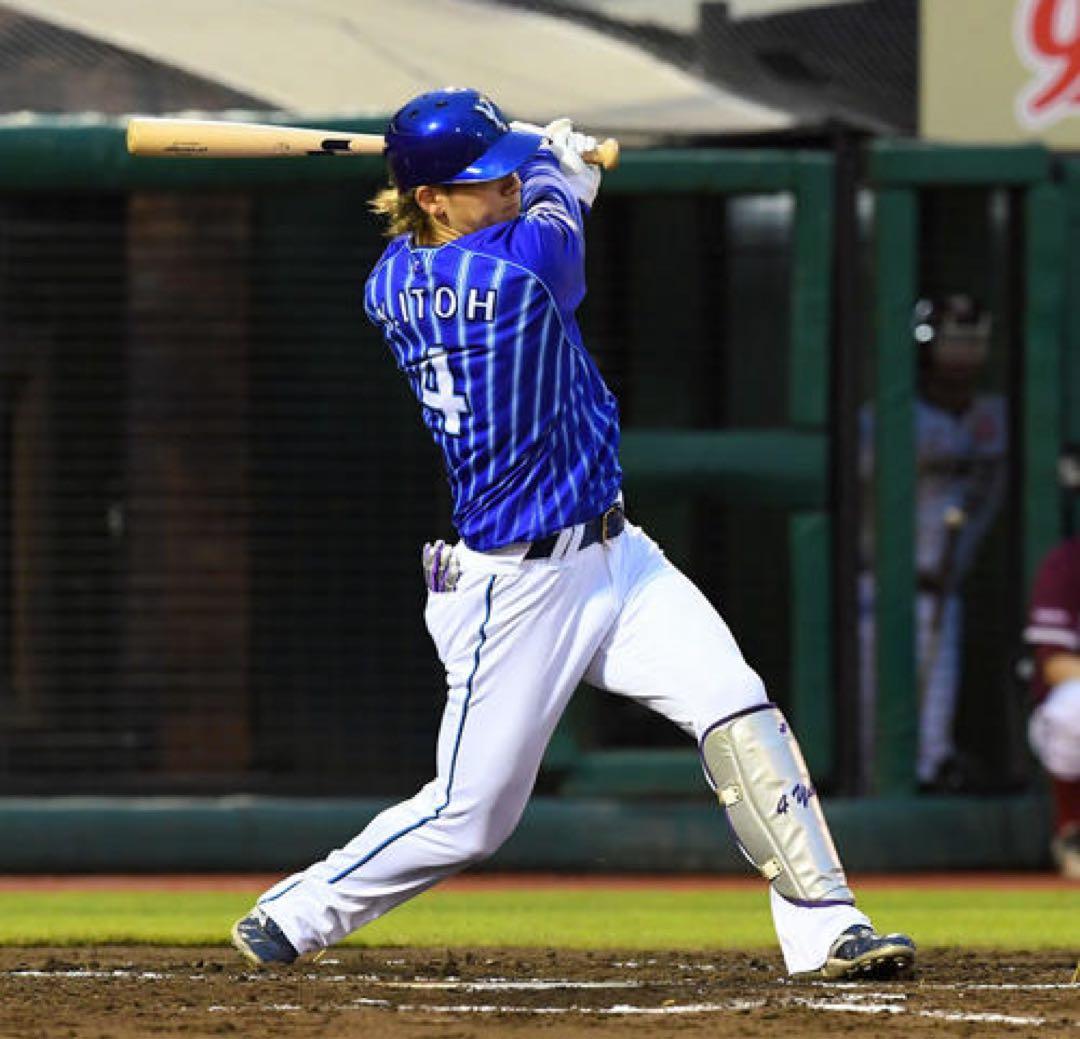 横浜DeNAベイスターズ 伊藤裕季也 #4　バット NPBマーク 支給品　実使用