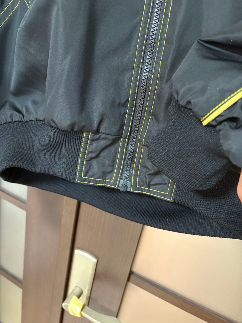 阪神タイガース虎刺繍入り黒ジャケットLサイズ