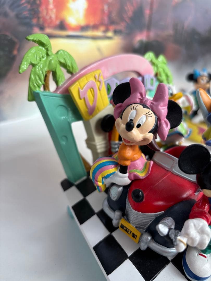 Disney Rock Around The Mouse フィギュア