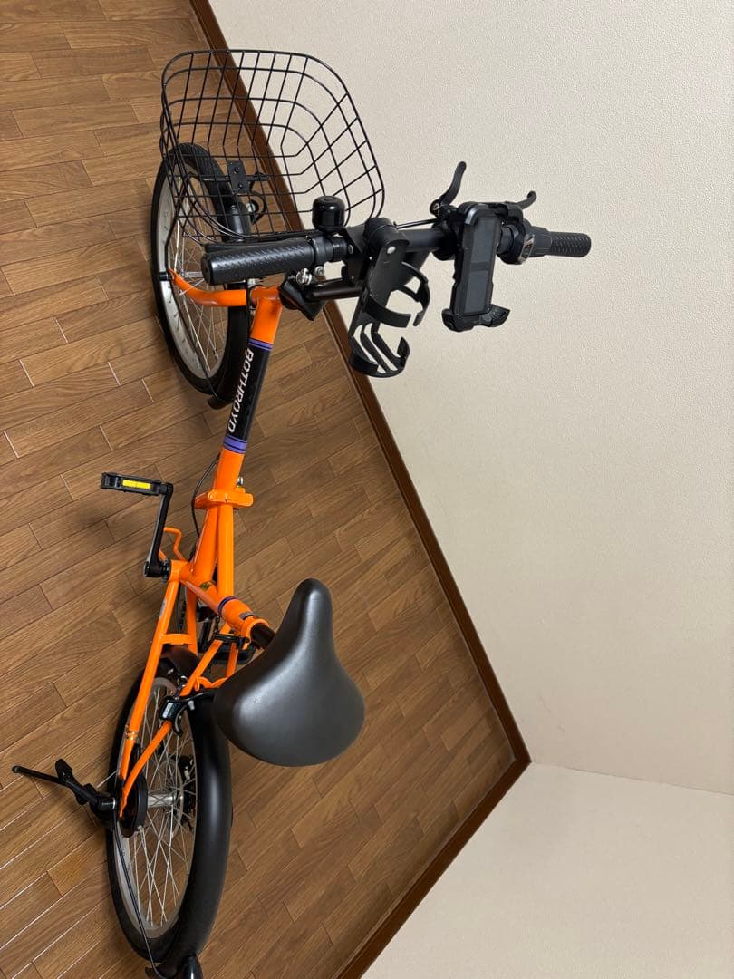 折りたたみ自転車 オレンジ 前バスケット付き　引き取り限定✨