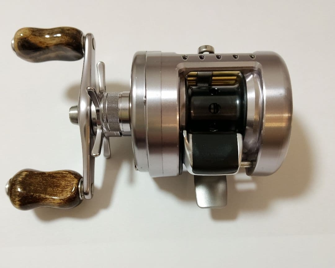 【希少美品】シマノ　カルカッタコンクエスト51DC