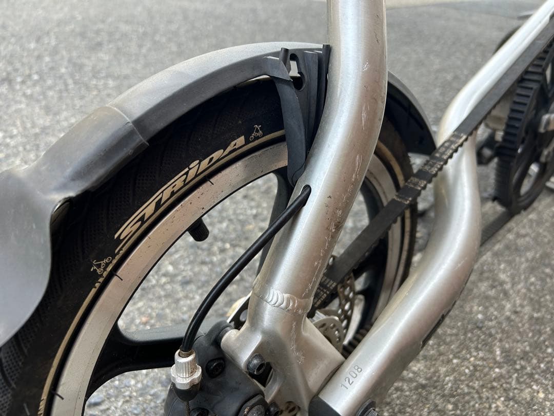 STRiDA 5.0 送料込みです。 アルミフレーム ディスクブレーキ搭載。