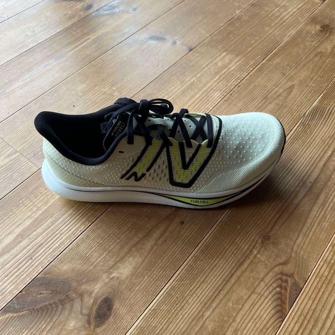 New Balance MFCXCT3（メンズランニングシューズ）　27cm