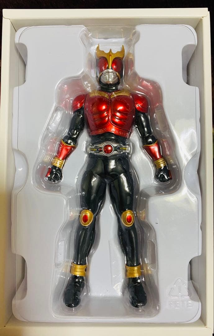 S.H.Figuarts 仮面ライダークウガ マイティフォーム ディケイドver