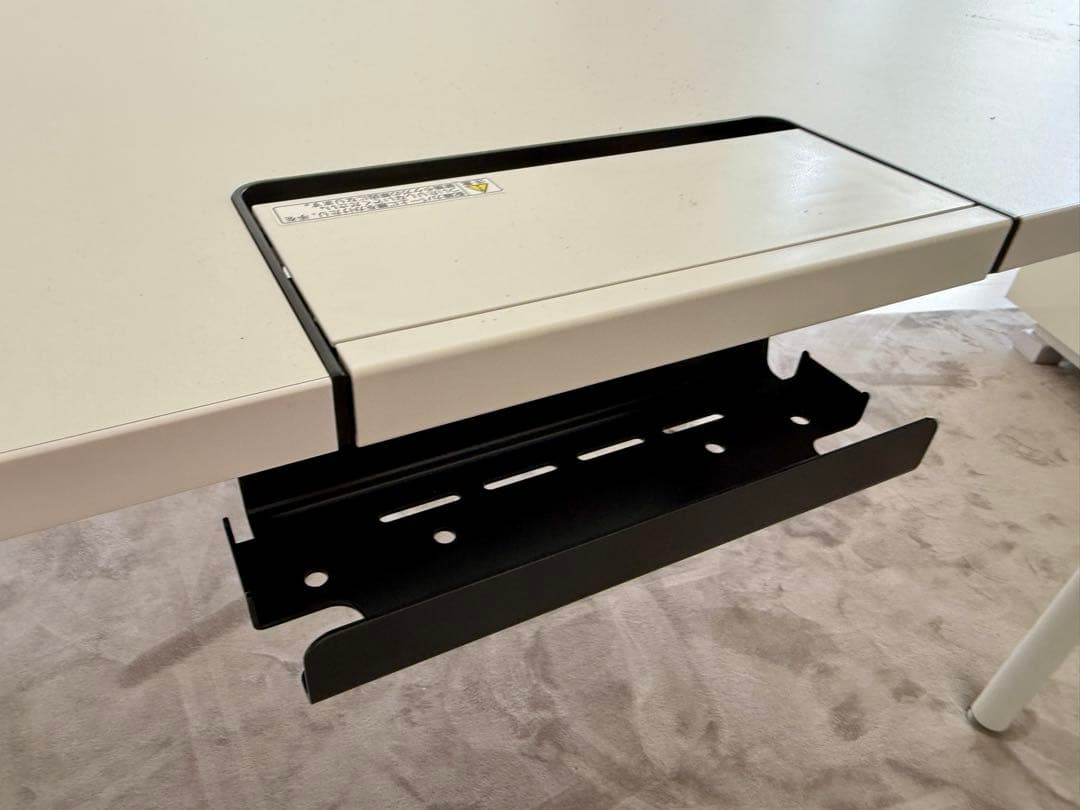 訳アリ_定価7.6万円 イトーキ パソコンデスク 白W130×D65×H72cm