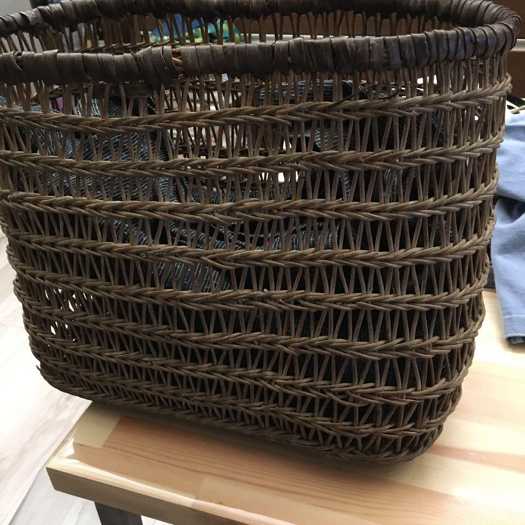 籐のかご(古いもの)