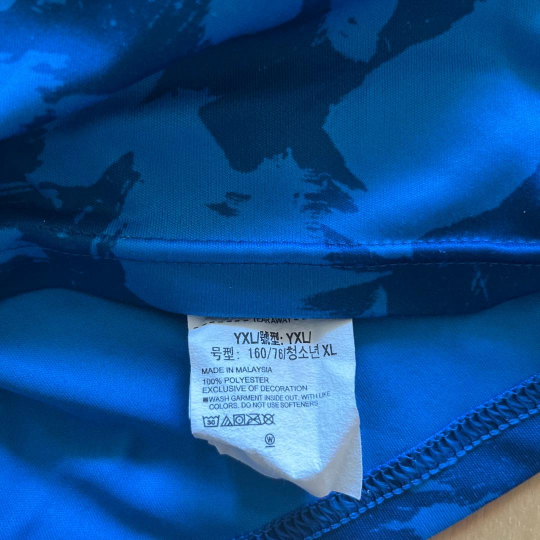 陸上セット　（asicsスパイクシューズ25.5㎝・Tシャツ・パーカー）