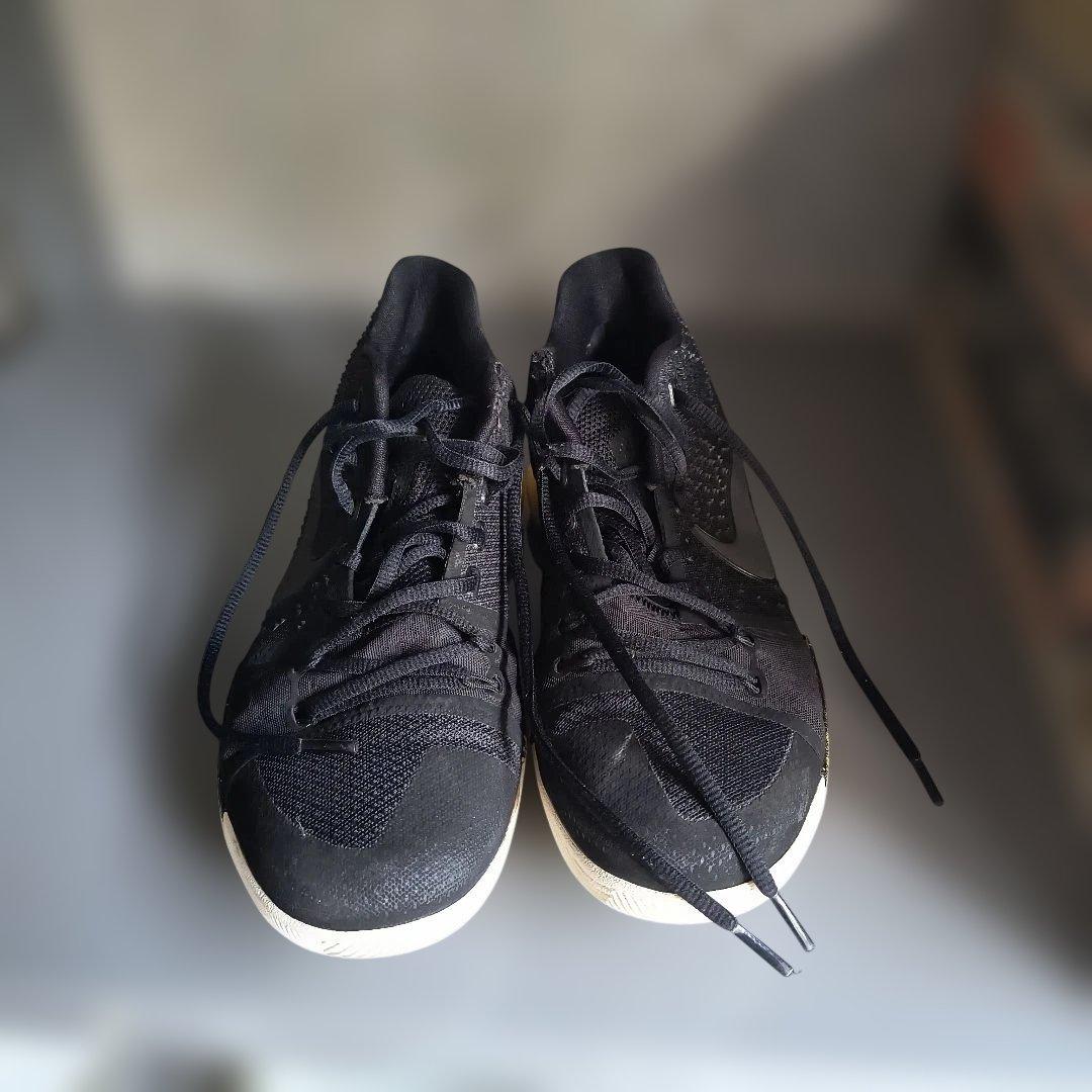 Nike バスケットボールシューズ カイリー３