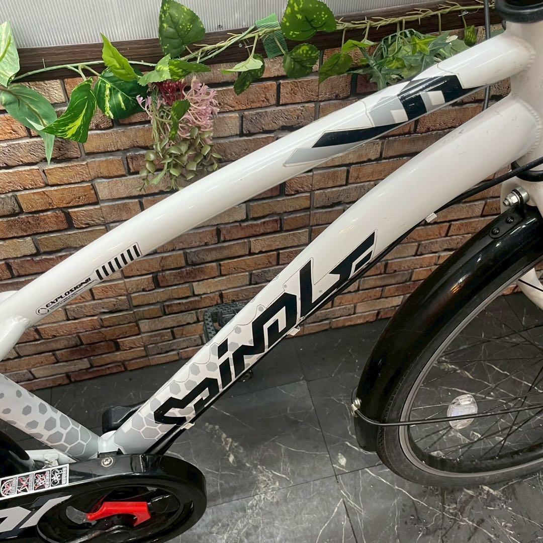 【107】子供用自転車 子供車 SPRNDLE ホワイト 24インチ 変速付き