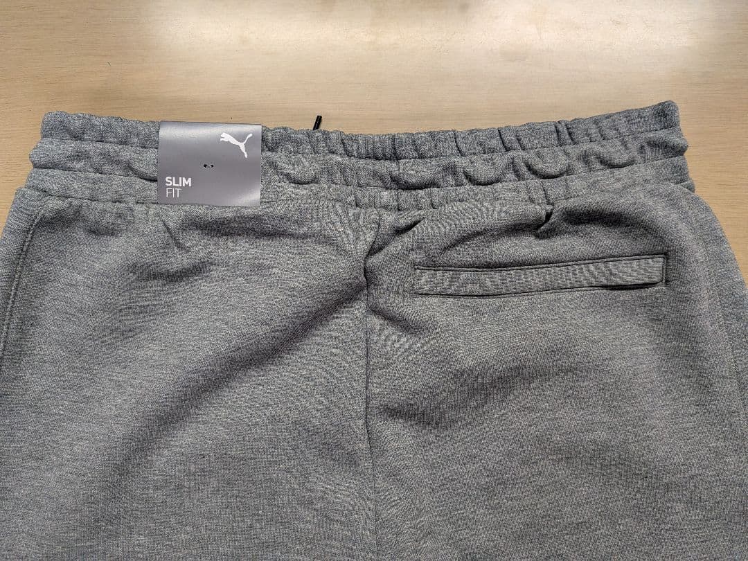 【新品・未使用】PUMA グレー ジャージパンツ