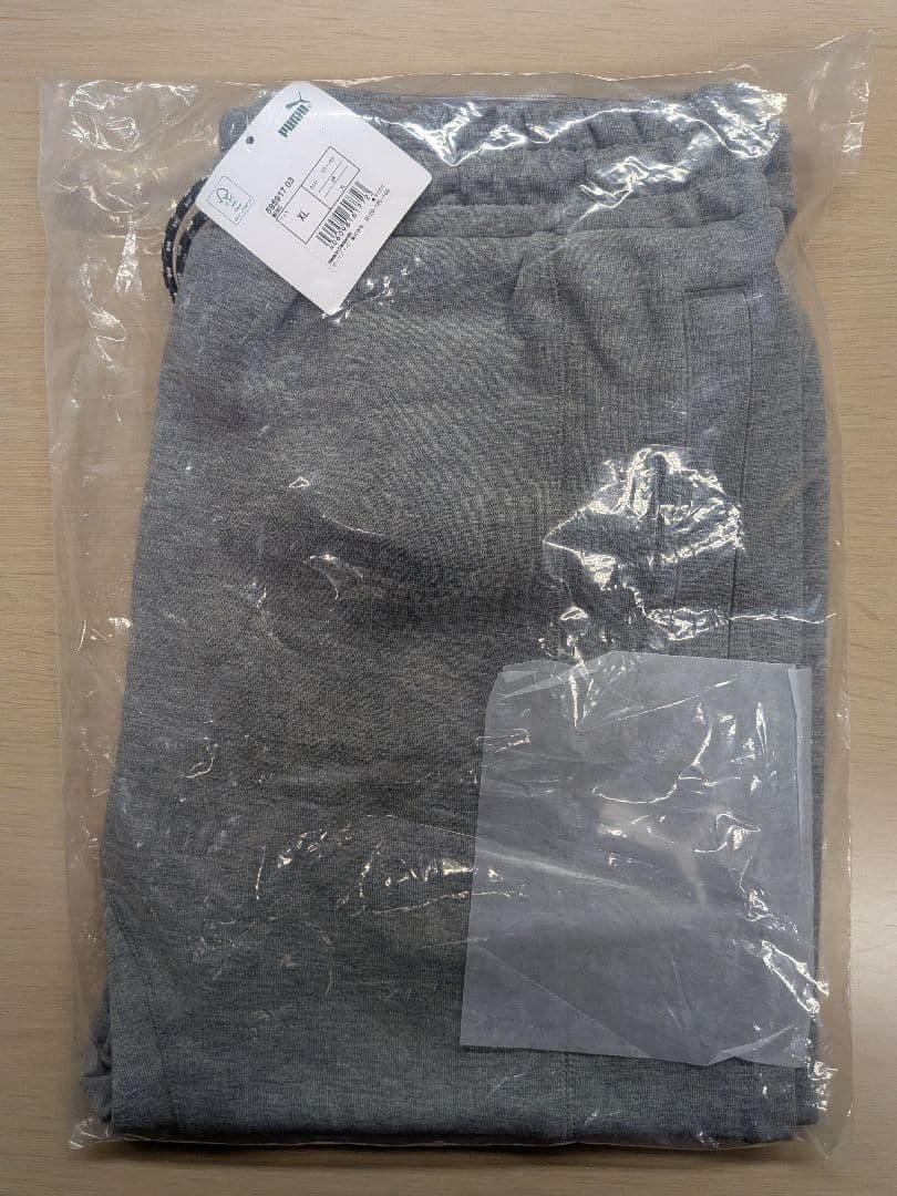 【新品・未使用】PUMA グレー ジャージパンツ