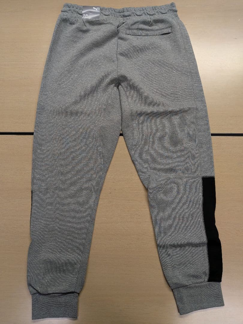 【新品・未使用】PUMA グレー ジャージパンツ