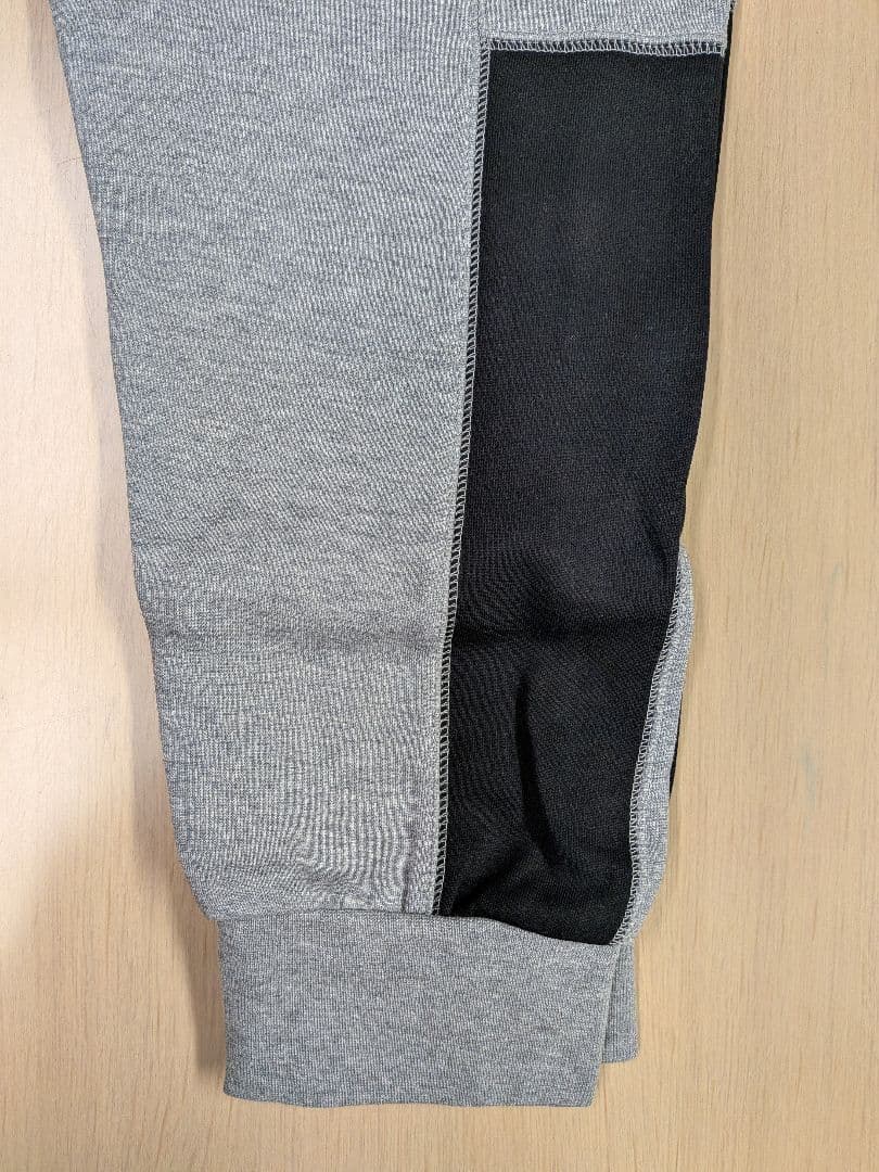 【新品・未使用】PUMA グレー ジャージパンツ