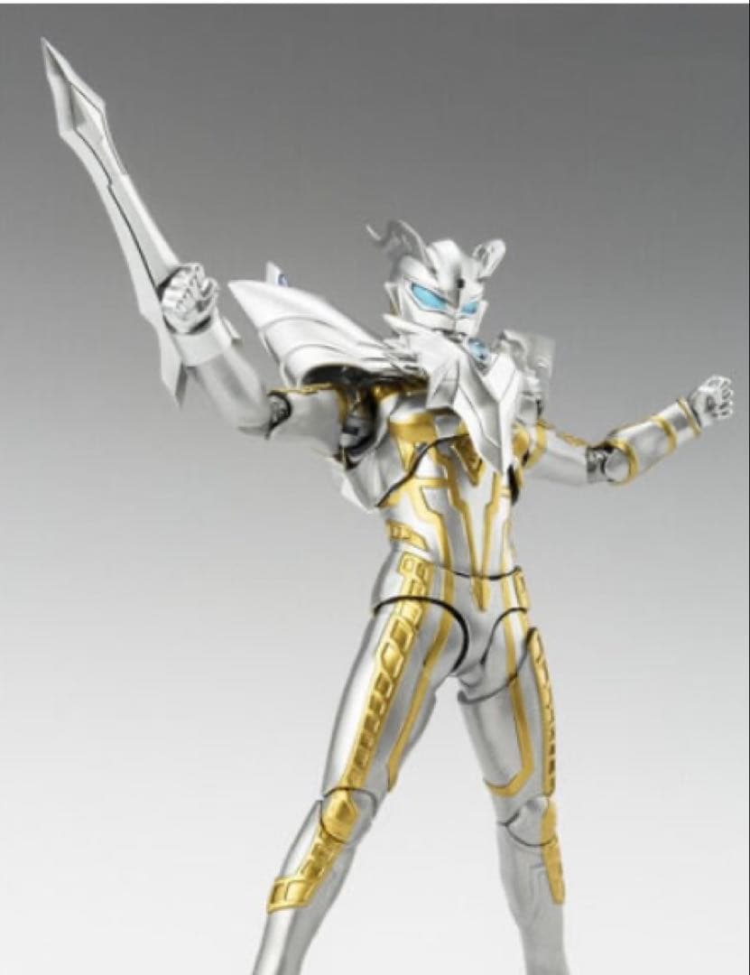 2025年版S.H.Figuarts ウルティメイトシャイニングウルトラマンゼロ