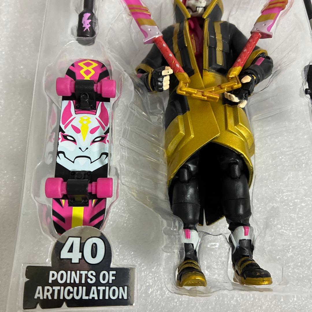 Fortnite Drift フィギュア 8ピース 40ポイント