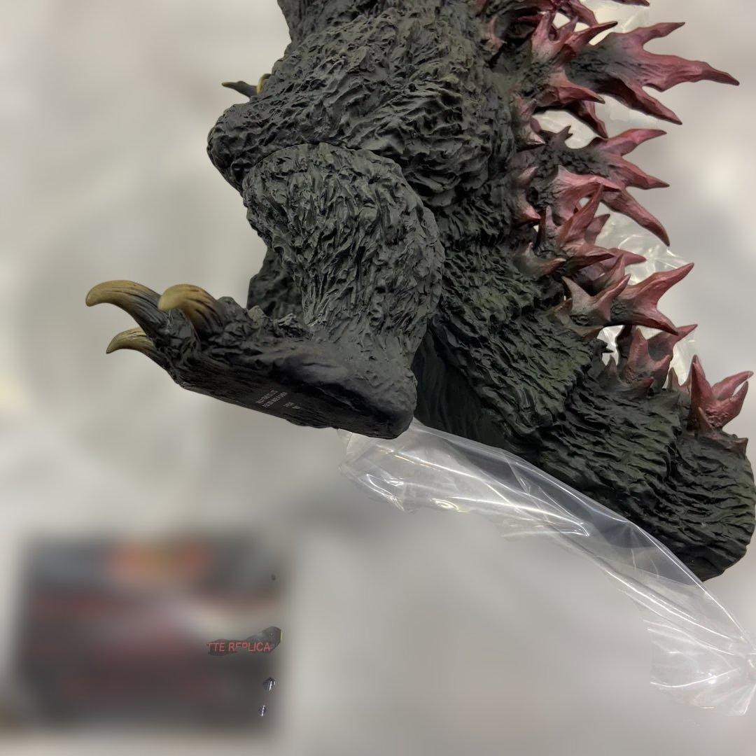 美品 リアルマスターコレクション ゴジラ2000 ミレニアム　ゴジラストア限定