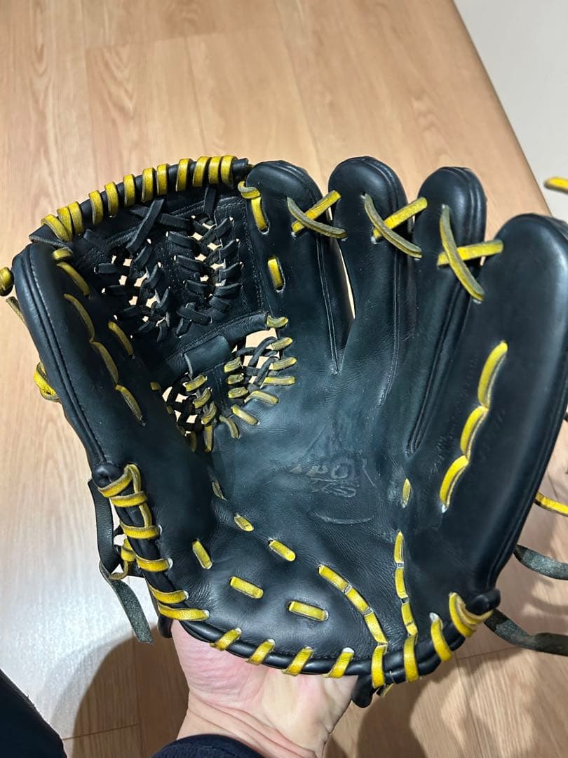 野球軟式グローブ　投手用