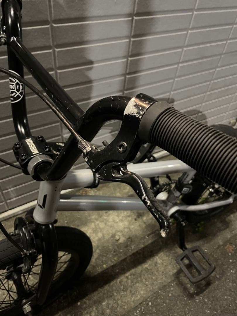 【直接引取希望】自転車 BMX KINK 16インチ ホワイト 完成車 キッズ