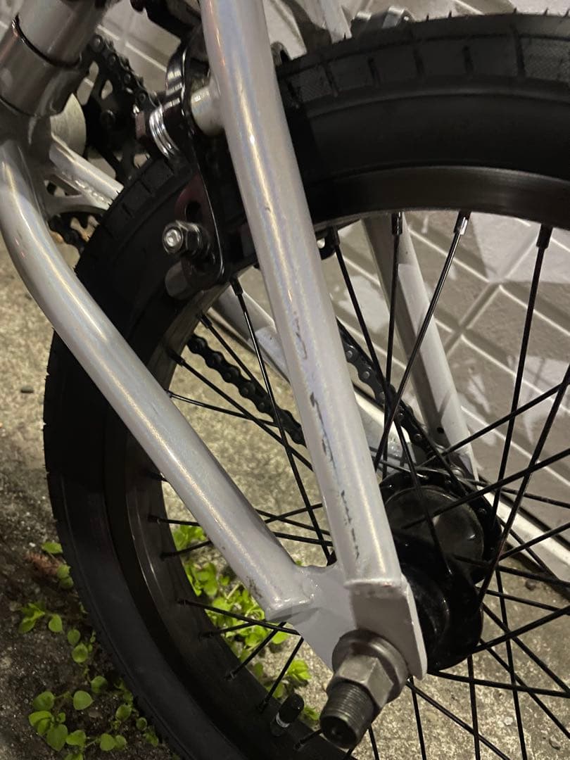 【直接引取希望】自転車 BMX KINK 16インチ ホワイト 完成車 キッズ