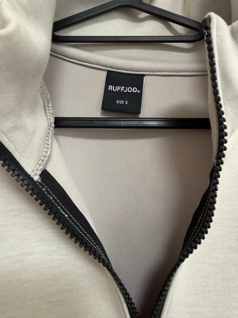 【再値下げ】RUFFLOG ハーフジップ