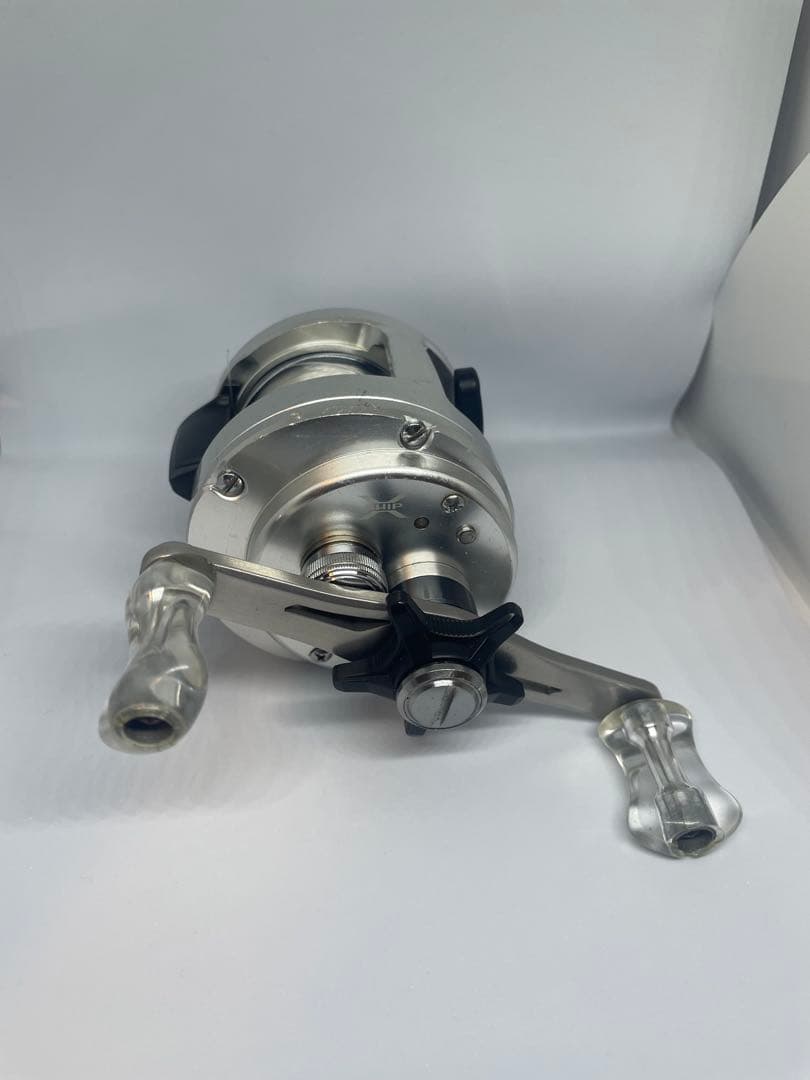 (中古)最終値下げ シマノ SHIMANO カルカッタ300 カスタムパーツ付き