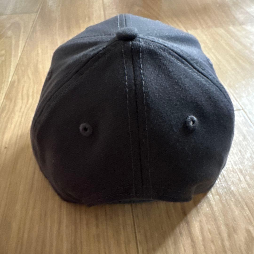 New Era 9SEVENTY Carbon Steel キャップ限定モデル