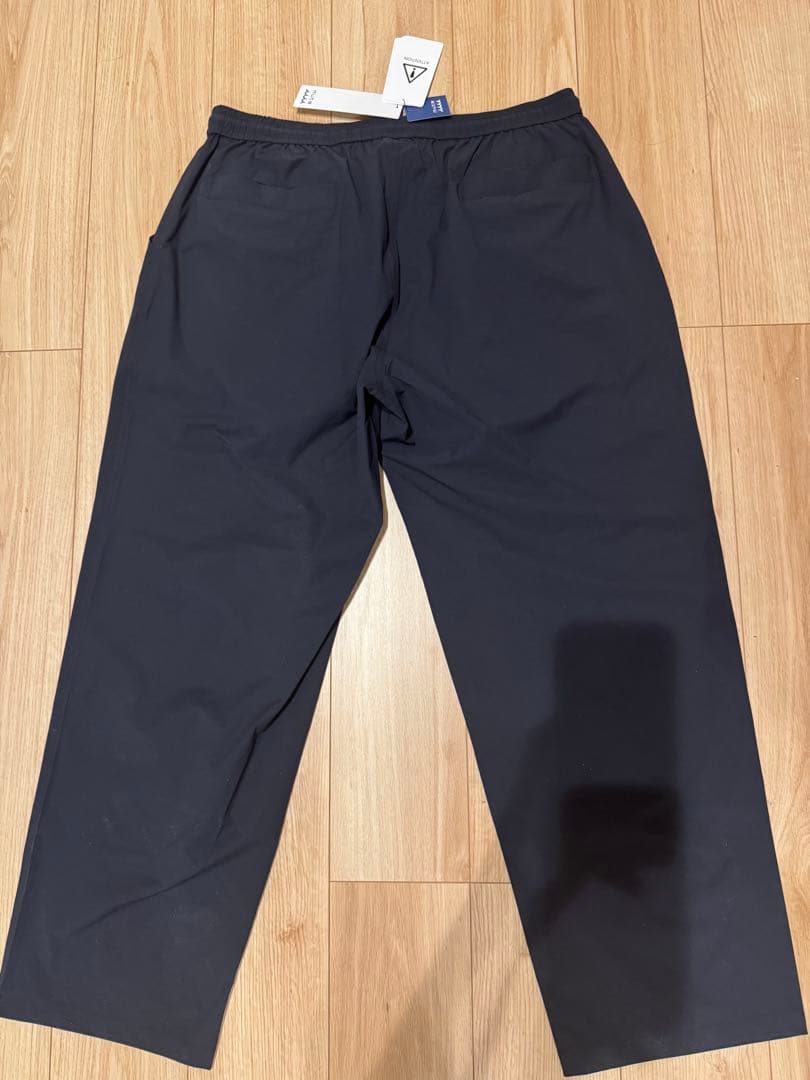 新品未使用　撥水ストレッチ ワイドイージーパンツ7（XL）