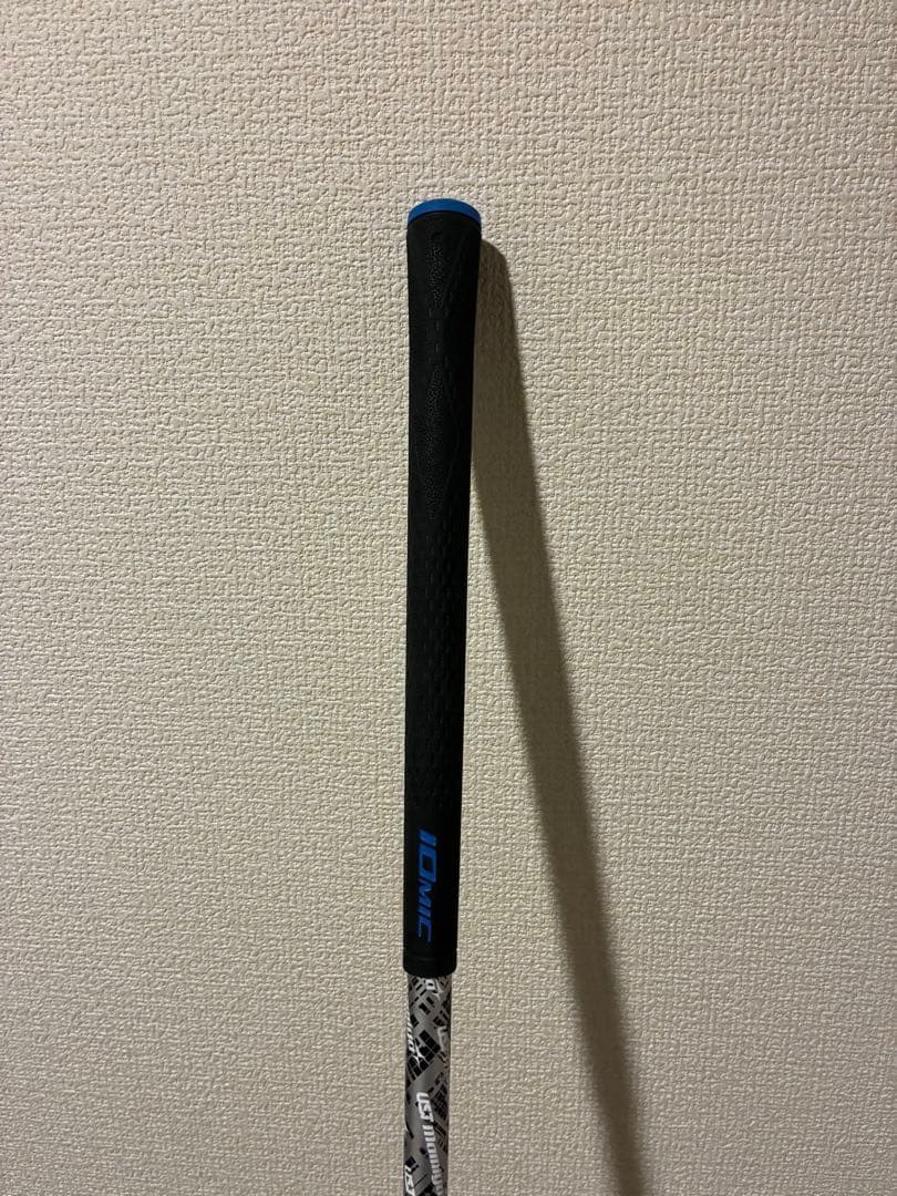 左）SIM2MAX レスキューU3 19° アッタスMBHY75S