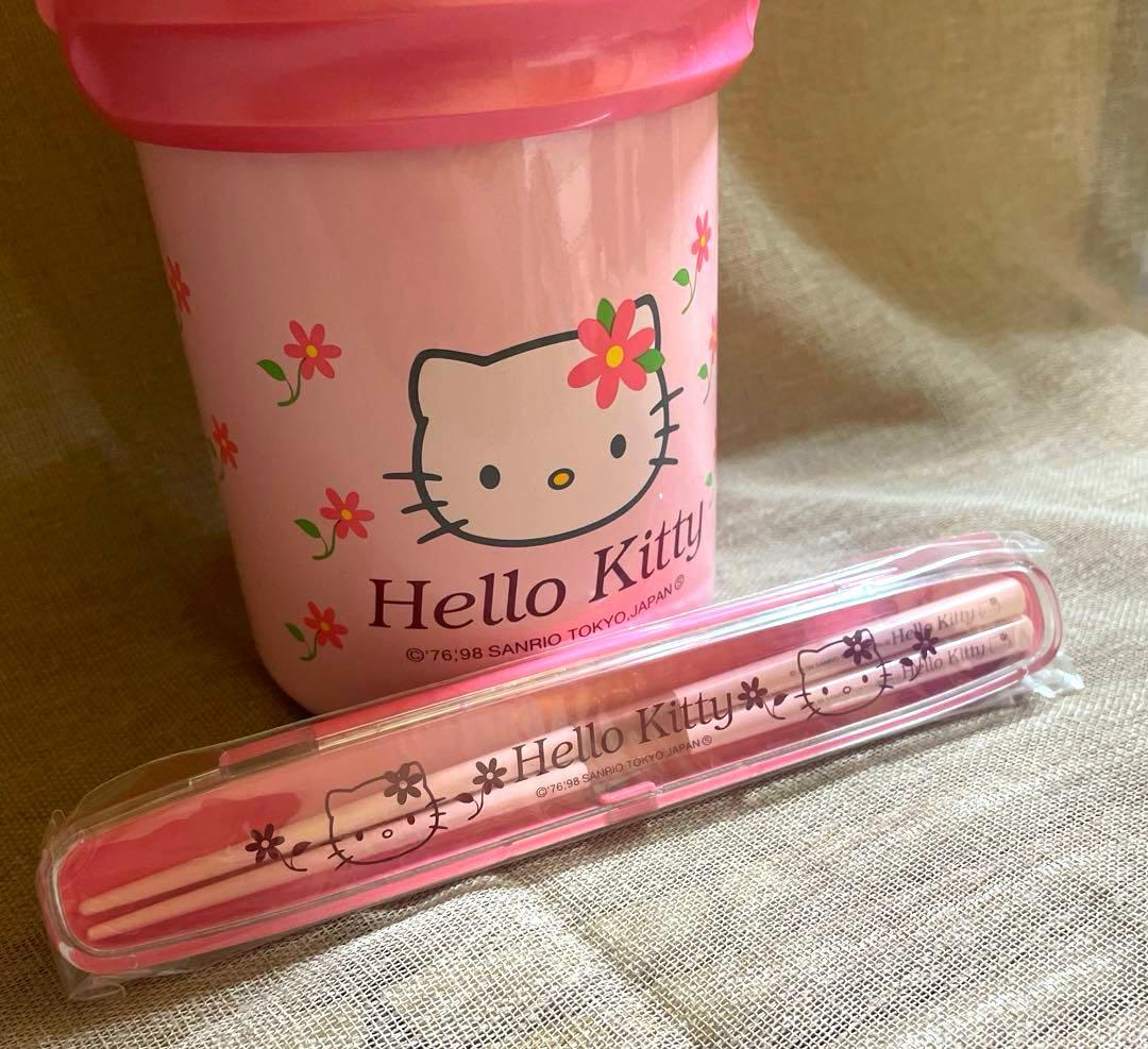 新品・箱入り♡ハローキティ♡ステンレスランチジャー800ml 弁当箱　保温