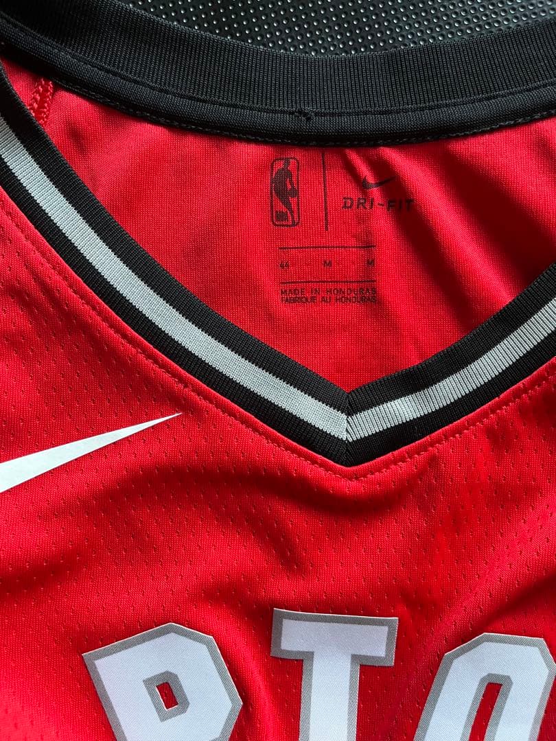 バスケ NBA ラプターズ　デマー・デローザン #10　ユニフォーム　新品