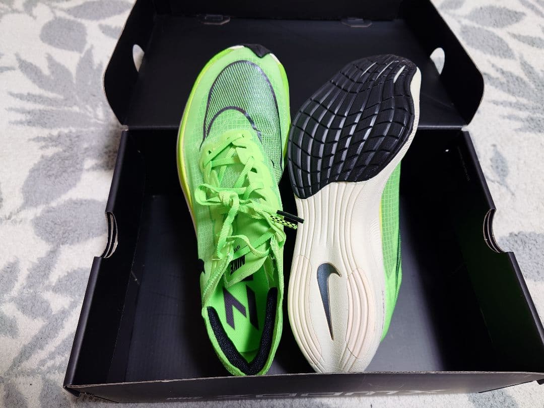 スパイク・シューズ NIKE ZOOMX VAPORFLY NEXT%