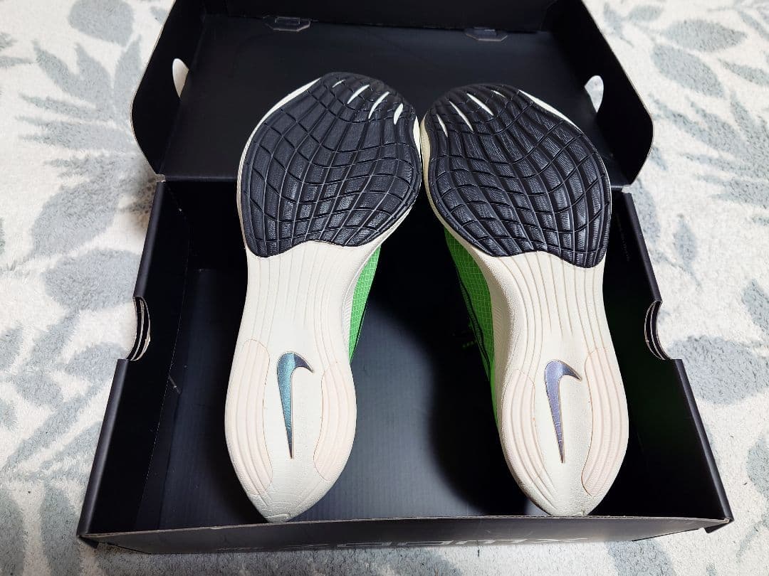 スパイク・シューズ NIKE ZOOMX VAPORFLY NEXT%
