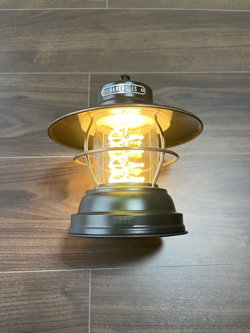 【美品】ベアボーンズ ランタン　アウトポストランタンLED 純正バッテリー付