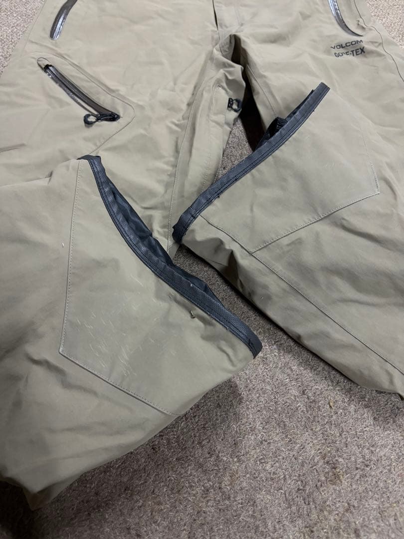 Radial VOLCOM GORE-TEX スノーボードパンツ ベージュ