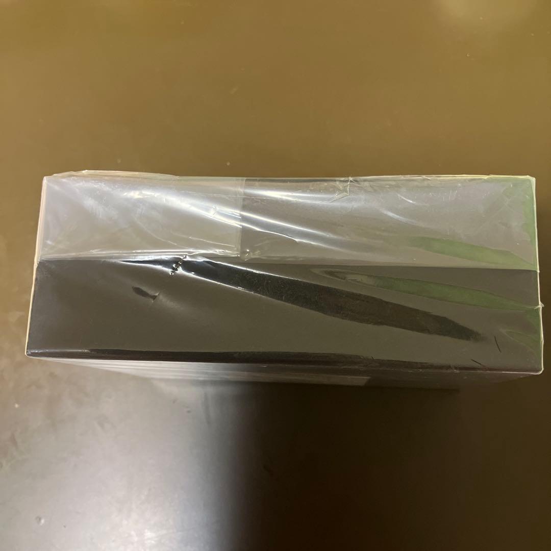 新品　本革二つ折り財布 ブラッキー　ポケモンセンター限定　オリジナル
