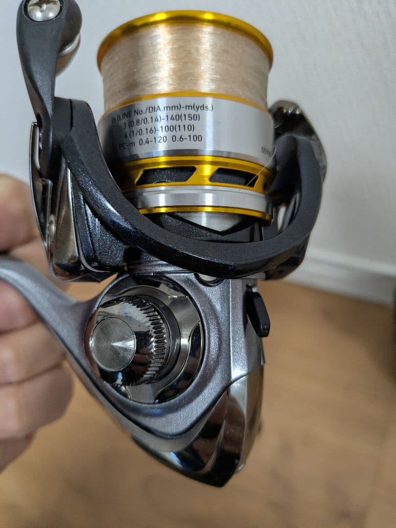 DAIWA　スピニングリール2個　REVROS2500　EXCELER2004H