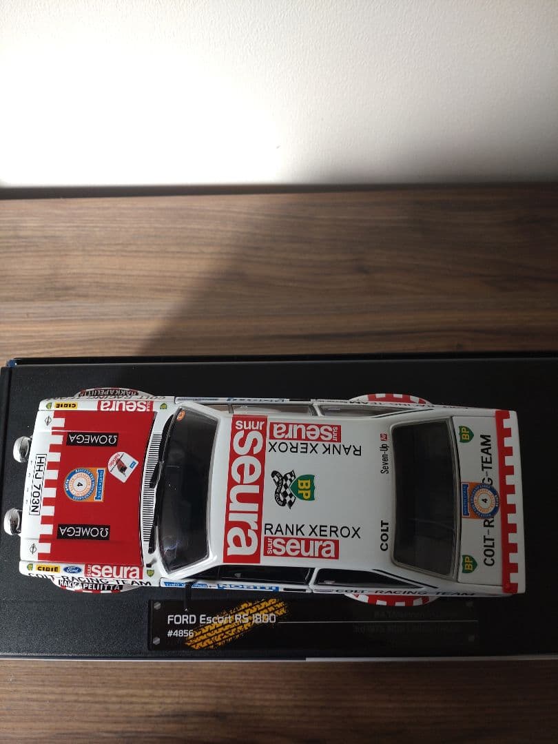 サンスター1:18　フォードエスコートRS