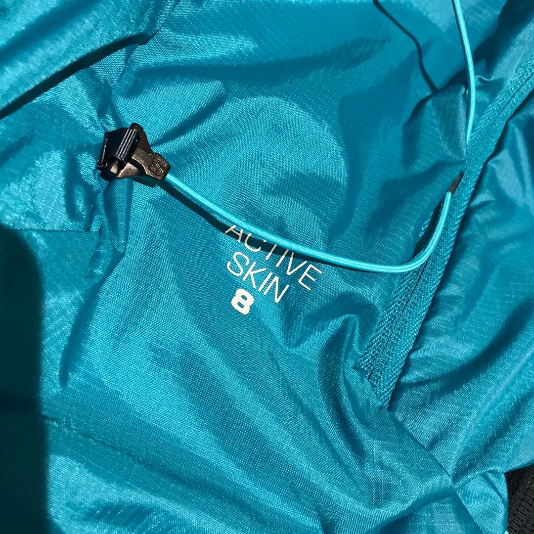 Salomon active skin 8L Sサイズ