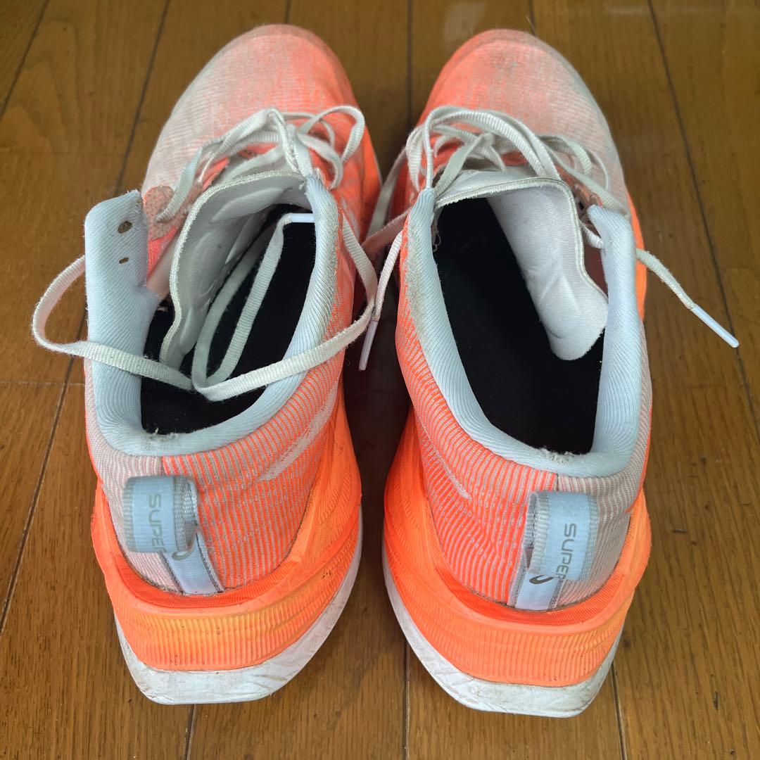 asics スーパーブラスト　25.5cm
