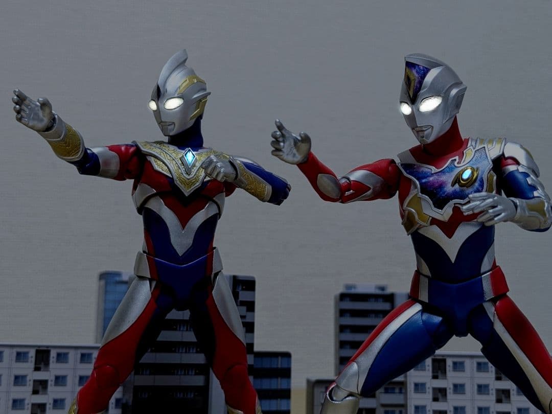S.H.Figuarts ウルトラマンデッカー 3タイプ＆ウルトラマントリガー