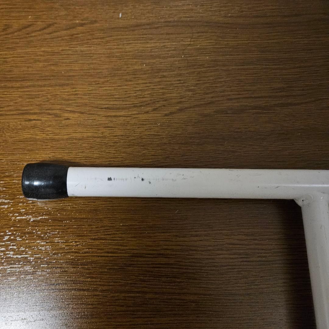 丸八工機 iWA A01V ロードバイク室内用縦置きスタンド ホワイト