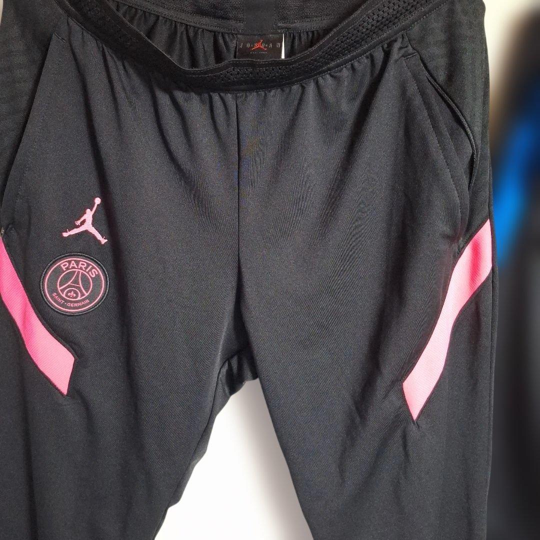 新品美品　NIKE　PSG　トレーニングウェア　　４点セット　パリサンジェルマン