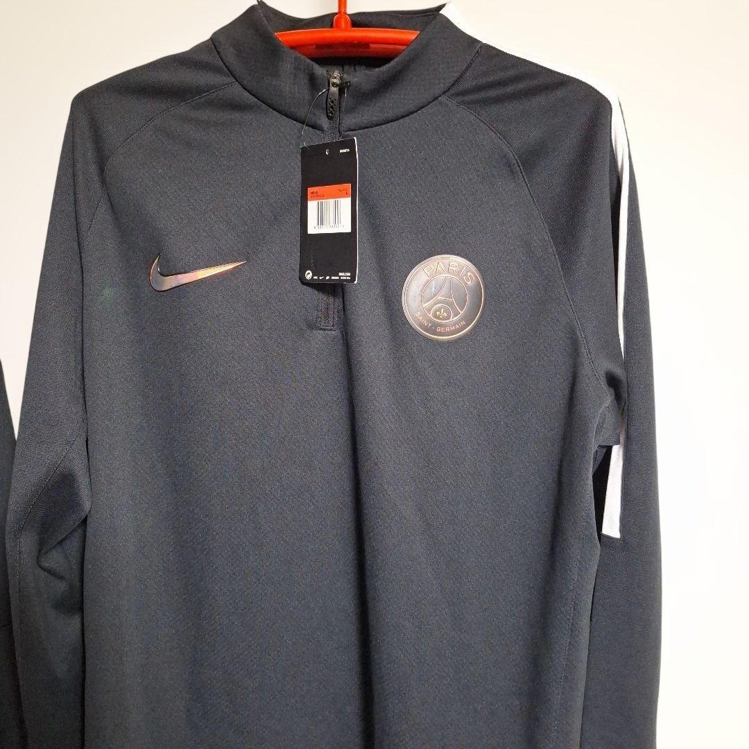 新品美品　NIKE　PSG　トレーニングウェア　　４点セット　パリサンジェルマン