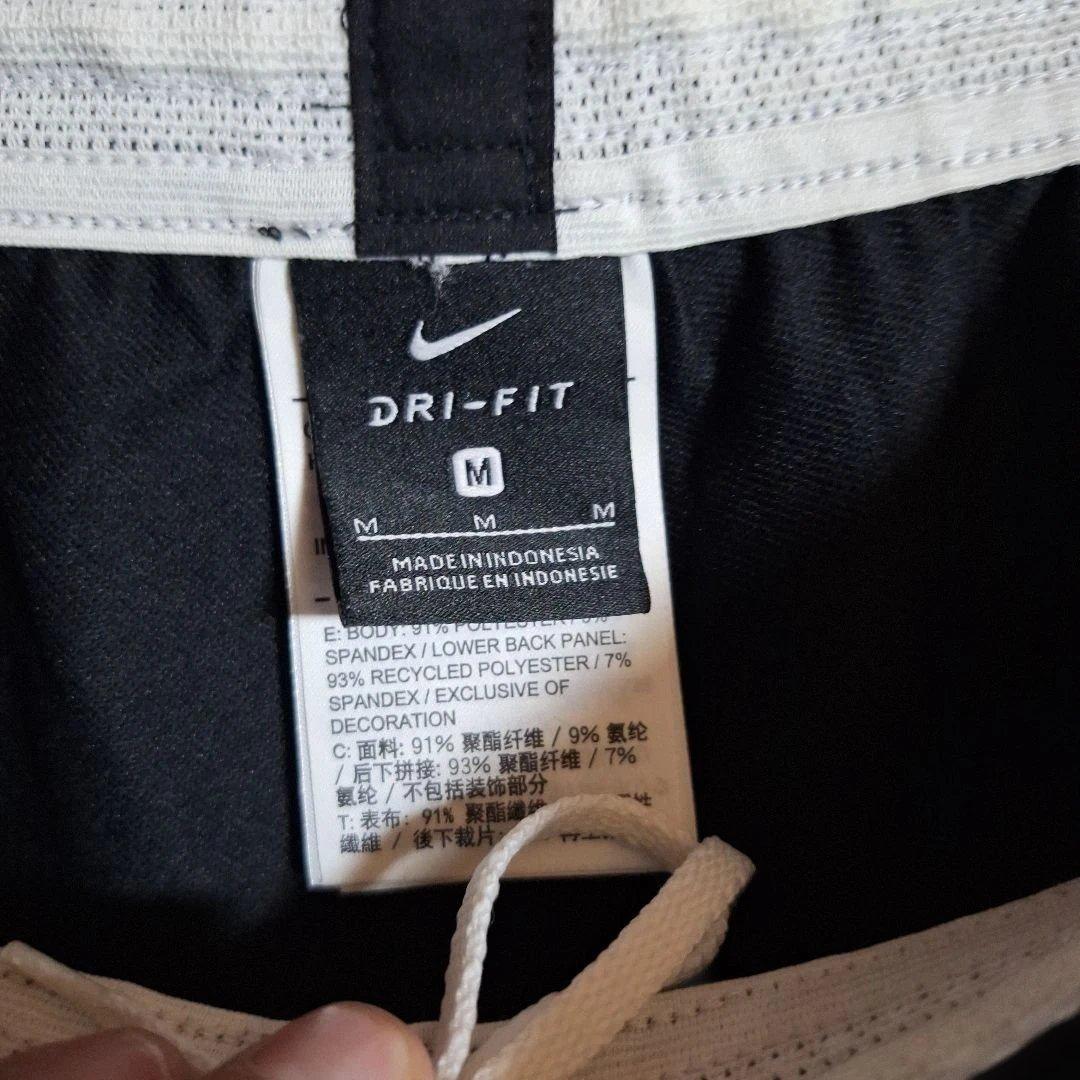 新品美品　NIKE　PSG　トレーニングウェア　　４点セット　パリサンジェルマン