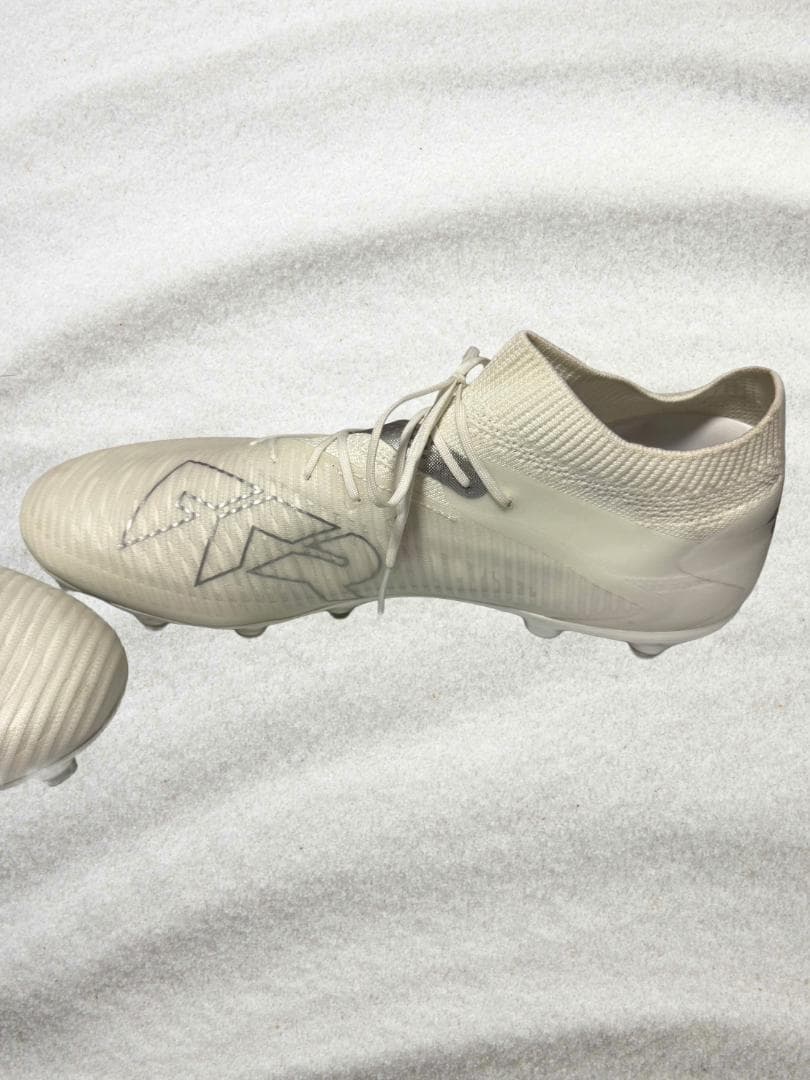 ほぼ新品！PUMA フューチャー8 プロ HG/AG